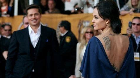 A­n­g­e­l­i­n­a­ ­J­o­l­i­e­ ­v­e­l­a­y­e­t­ ­d­a­v­a­s­ı­n­d­a­n­ ­v­a­z­g­e­ç­m­i­y­o­r­
